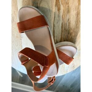 Sorel Cameron Flatform sandal, orange suede, women's size 9